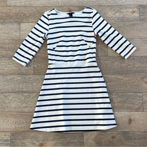 Dresses & Skirts - Stripe Dress Navy Cream XS
